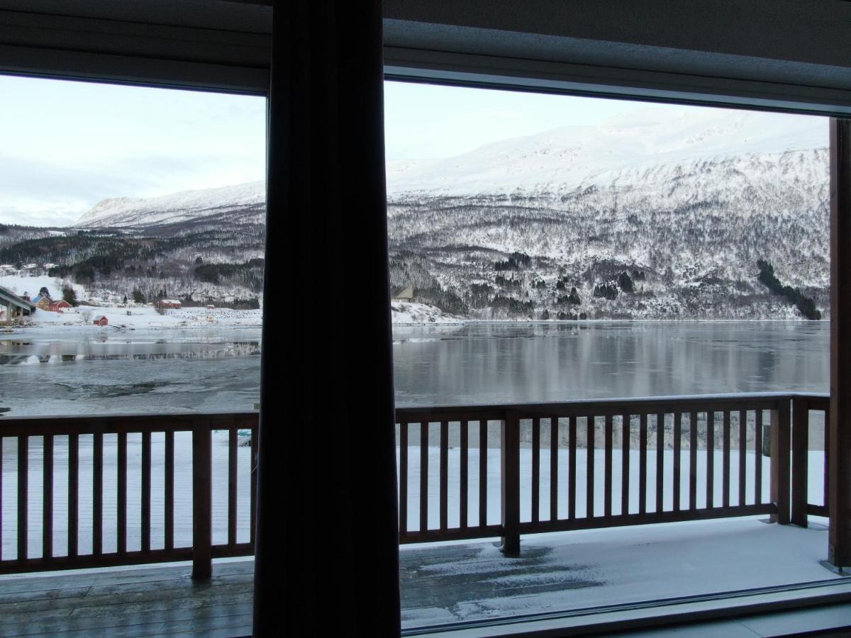 Arctic Inn Gratangen Ngoại thất bức ảnh